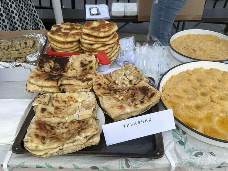 Във "Вечер на Настан" домакините впечатлиха с богата фолклорна програма и много вкусотии 