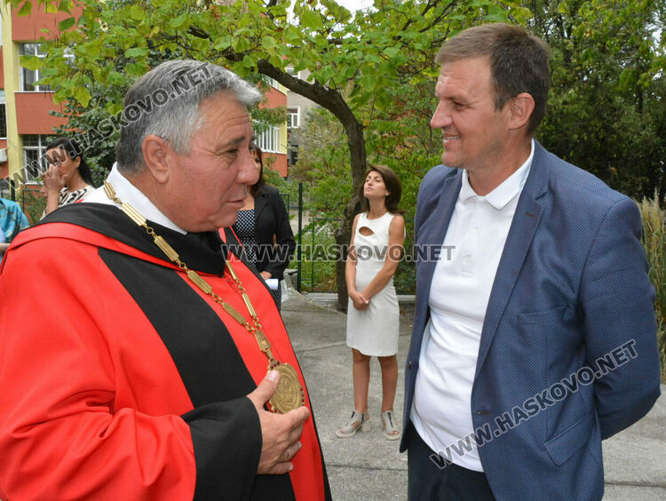 Откриха академичната година в Медицинския филиал в Хасково