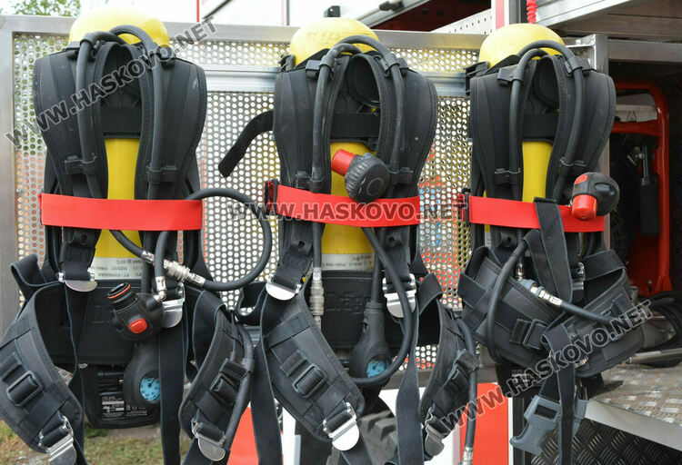 Огнеборците получиха нова кола и оборудване за изваждане на пострадали при катастрофи