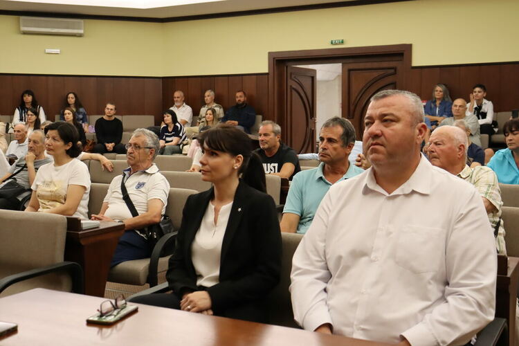 Представиха книга за историята на хасковския футбол през първата половина на 20 век