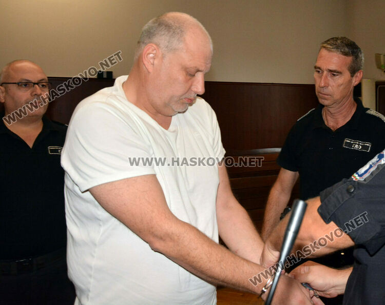 Съдът пусна под домашен арест задържания за рекордното контрабандно злато