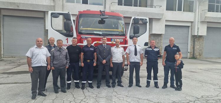 42-ма служители от РДПБЗН – Смолян получиха награди по повод професионалния празник на пожарникарите