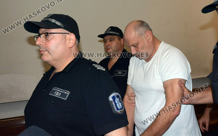 Съдът пусна под домашен арест задържания за рекордното контрабандно злато