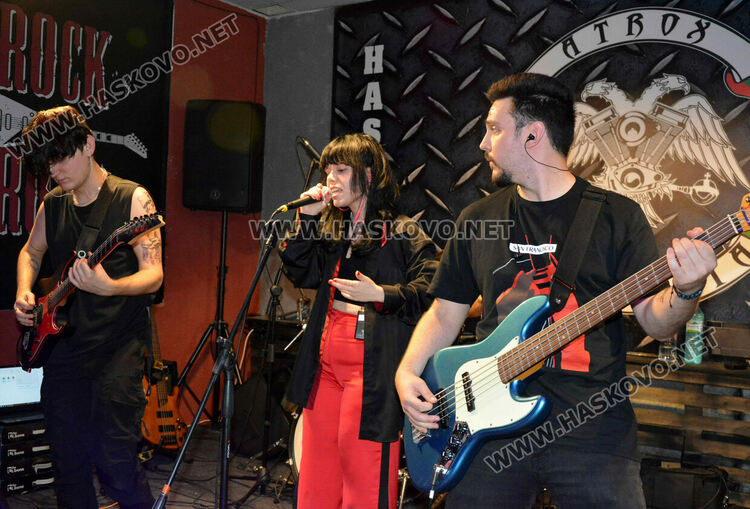 Вечер за феновете на рок музиката в Хасково