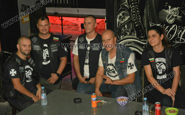 Вечер за феновете на рок музиката в Хасково