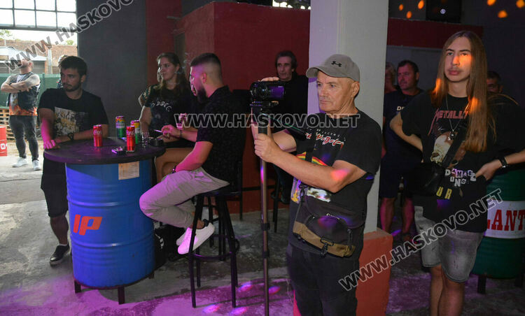 Вечер за феновете на рок музиката в Хасково