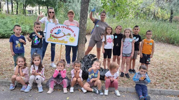 ДГ „Славейче“ се включи в инициативата „Да изчистим България заедно“