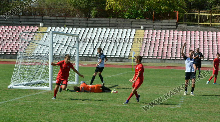 Младите надежди на ФК „Хасково“ са шампиони в турнира „Богомил Попов“