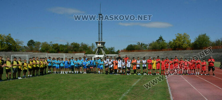 Младите надежди на ФК „Хасково“ са шампиони в турнира „Богомил Попов“