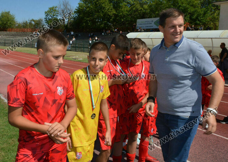 Младите надежди на ФК „Хасково“ са шампиони в турнира „Богомил Попов“