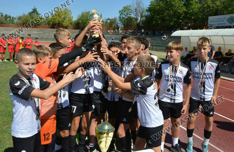 Младите надежди на ФК „Хасково“ са шампиони в турнира „Богомил Попов“