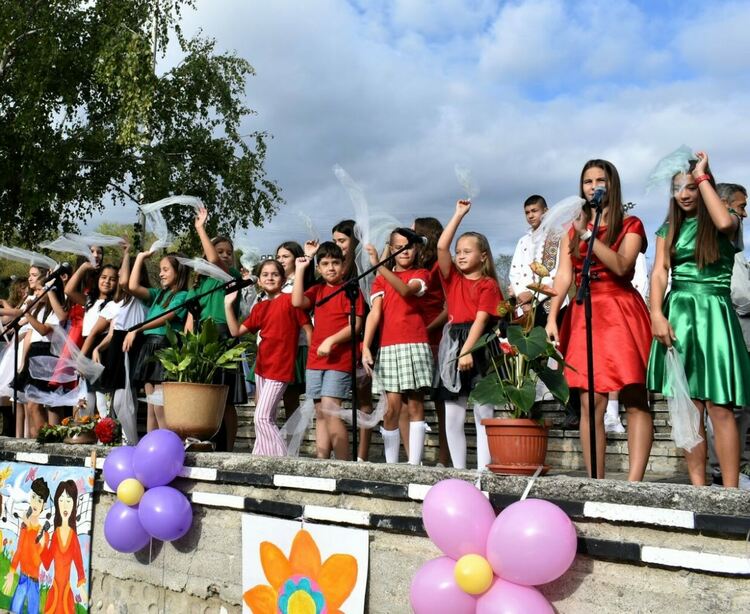 Започна новата учебна година в Асеновград 