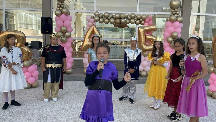 В „Царство на буквите“ се превърна ОУ „Шандор Петьофи“ в Хасково