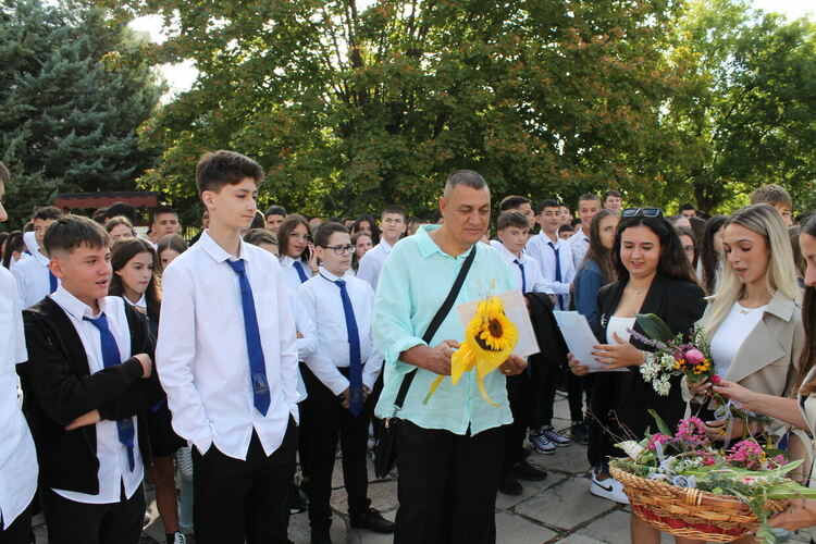 ПГДС в Хасково прие 139 осмокласници в 7 специалности