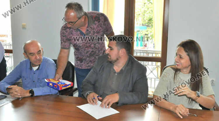 Консултациите за състав на СИК продължиха едва 6 минути