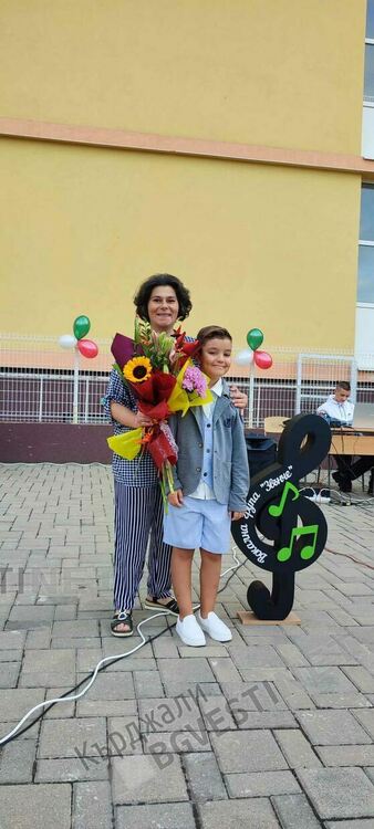 Паисиевите звънчета откриха учебната година! 