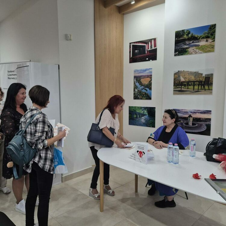 Огромен интерес предизвика представянето на най-новата книга на Юлияна Антонова - Мурата в Димитровград