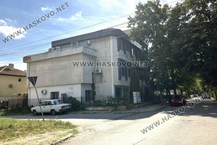 Хотелът в Кърджали, където се е разиграла среднощната драма