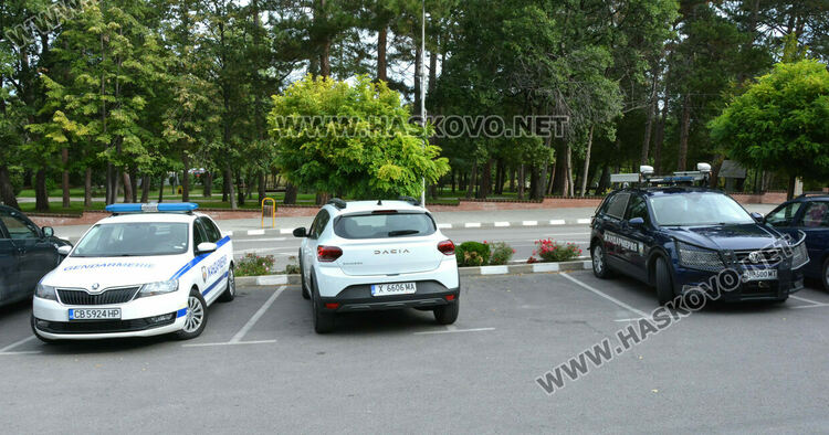 Спецполицаи проверяват Община Минерални бани, хотели и частни имоти