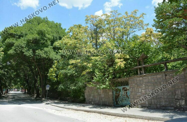 Стана ли проблем с проекта за голяма частна поликлиника в Хасково?