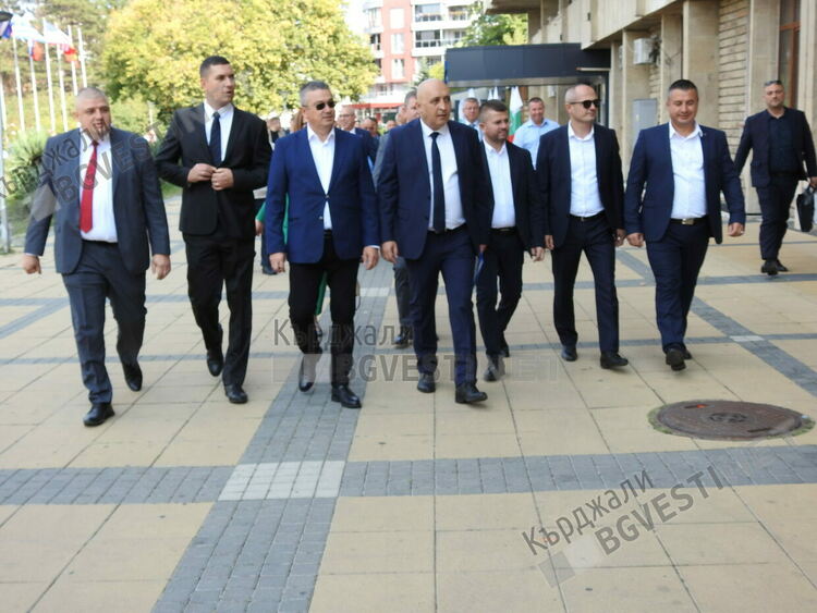 Ерол Мюмюн оглави листата на ДПС-Ново начало в Кърджали,очаква 40 депутати за партията