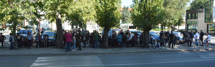 Защитата на Мюмюн Искендер и другите обвиняеми поиска време да се запознае с обвинението