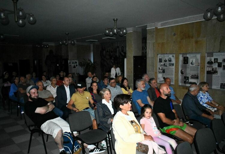 Георги Гвоздев разказа за тайните на видеооператорство пред асеновградчани 