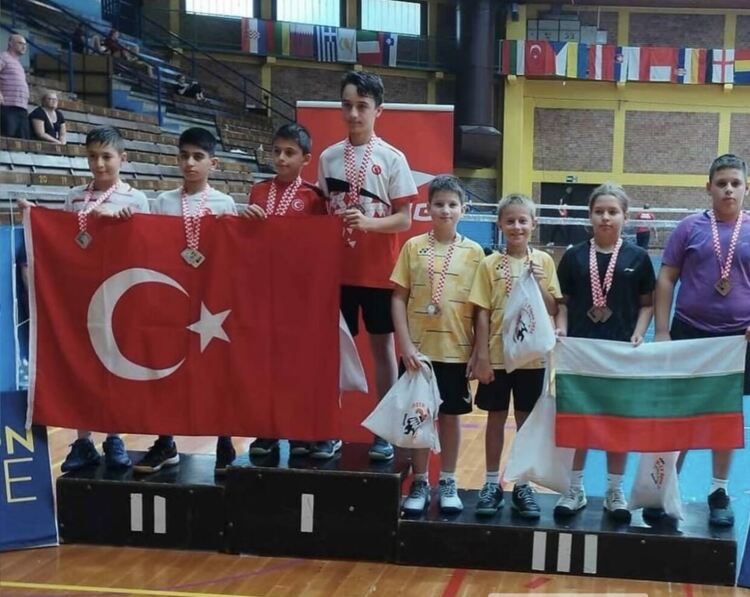 Бадминтонисти от Хасково с отличия от турнир в Загреб