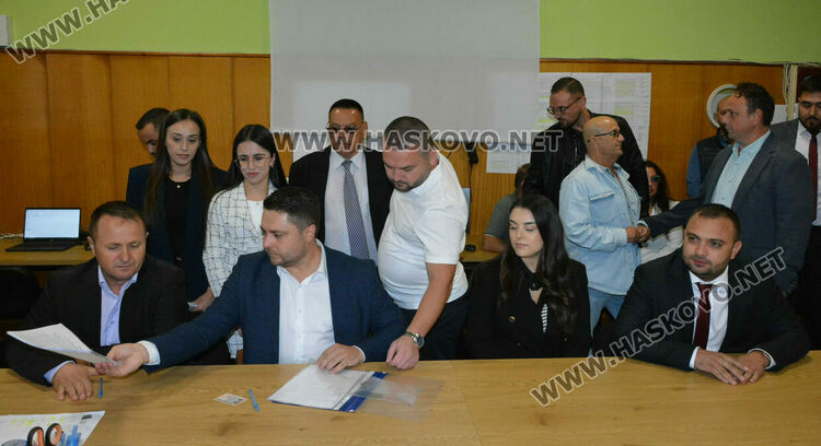 Депутатът Мюмюн Мюмюн води листата на „Алианс за права и свободи“ в Хасково