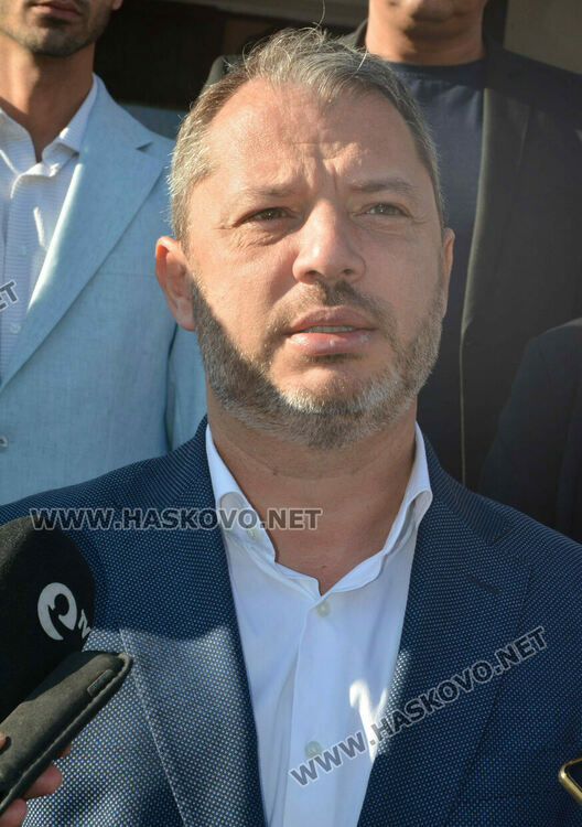 Делян Добрев води листата на ГЕРБ-СДС, трети е кметът на Димитровград Иво Димов