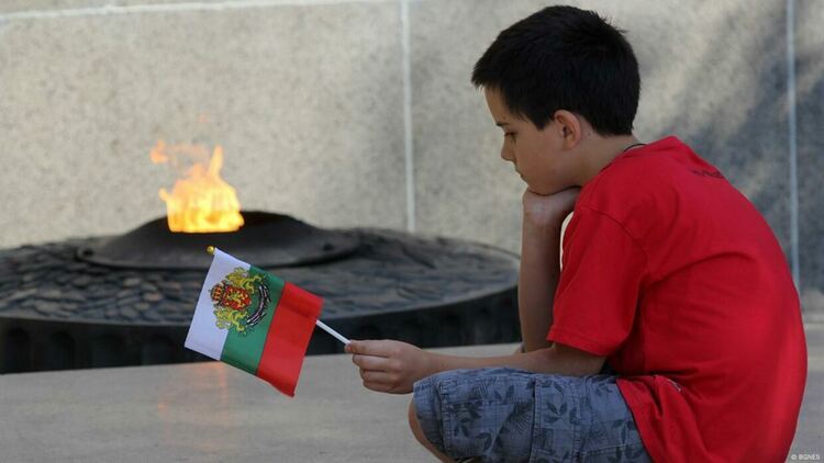 Няма да има бъдеще, ако не затворим страниците на миналото