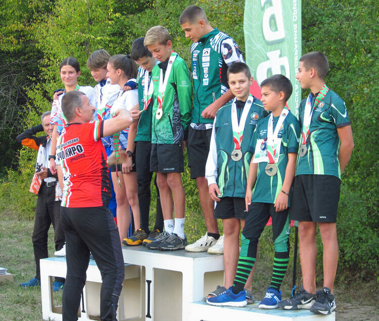 Отличия за „Компас '94“ на Държавното първенство в Дряново