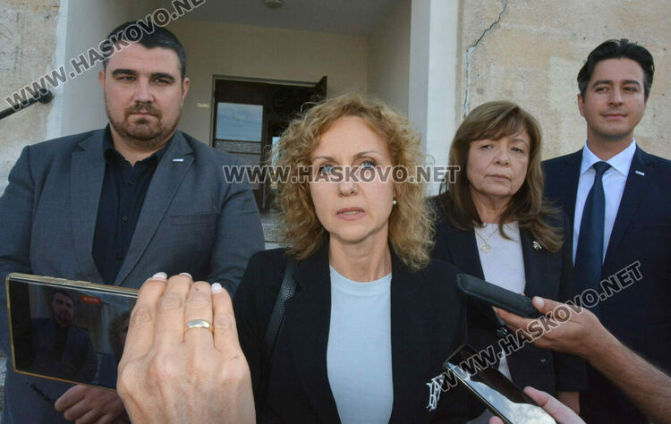 Асен Василев, Катя Панева и Гинка Райчева оглавяват листата на ПП-ДБ