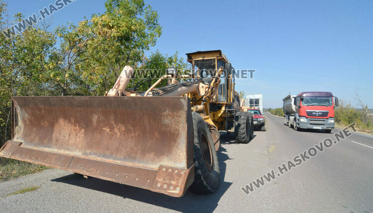 Започна дългоочакваният ремонт на стария път от Хасково към Пловдив