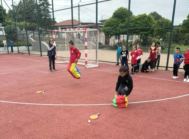 Игри и танци за Европейския ден на спорта в училище в Минерални бани