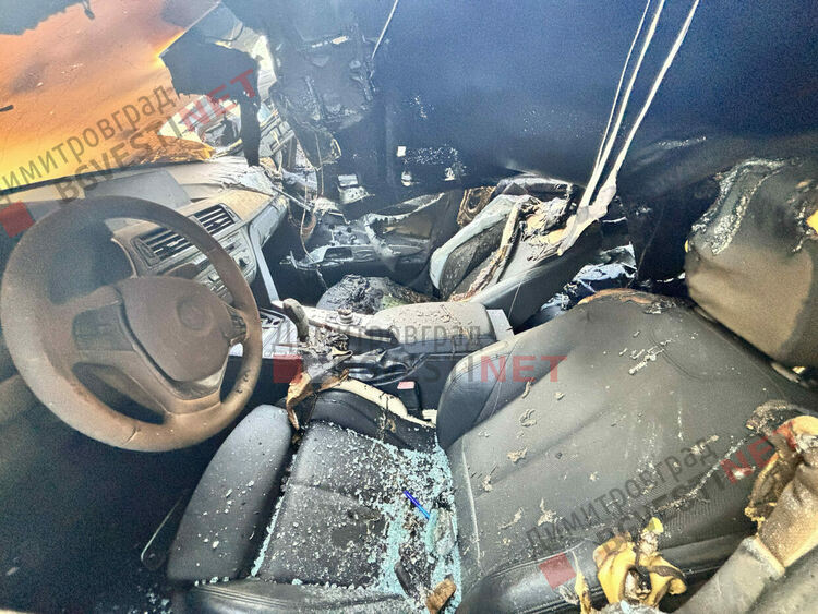 Подпалиха автомобил в Димитровград, изгоряха 2, а трети е с щети