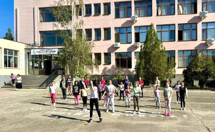 Игри и танци за Европейския ден на спорта в училище в Минерални бани