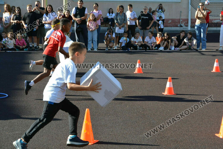 Спортни легенди вдъхновиха децата от СУ „Св. Кл. Охридски“ в Хасково