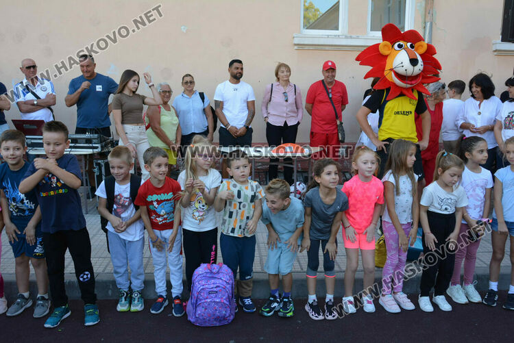 Спортни легенди вдъхновиха децата от СУ „Св. Кл. Охридски“ в Хасково