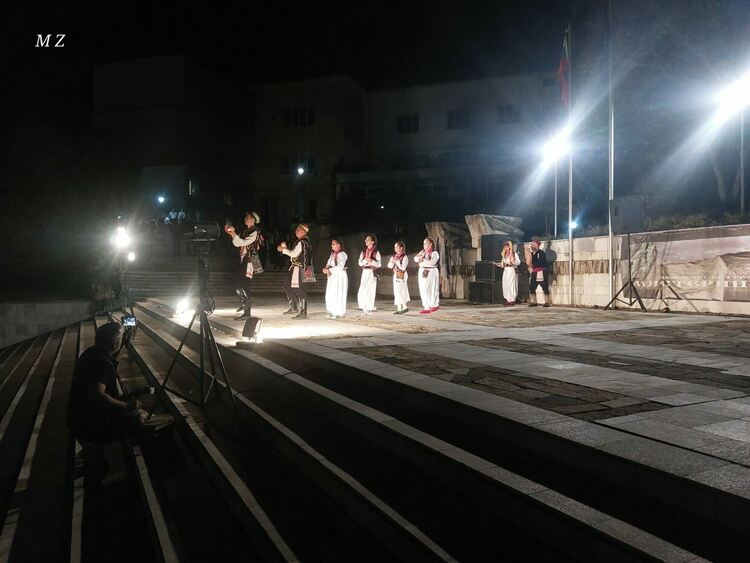 Момчилградската група "Зейбеклер" дебютира на фестивала "Мистериите на Хухла" в Ивайловград