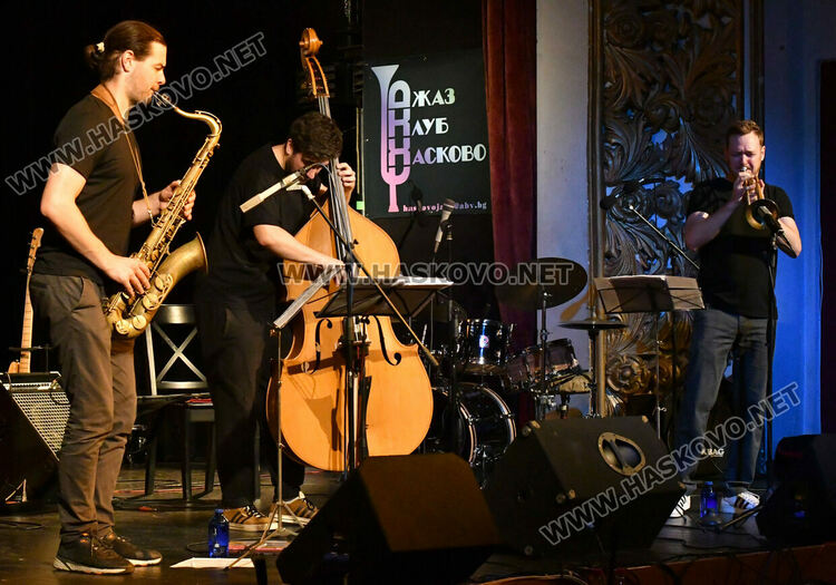 Три групи в поредната вечер на „Хасково джаз“ 