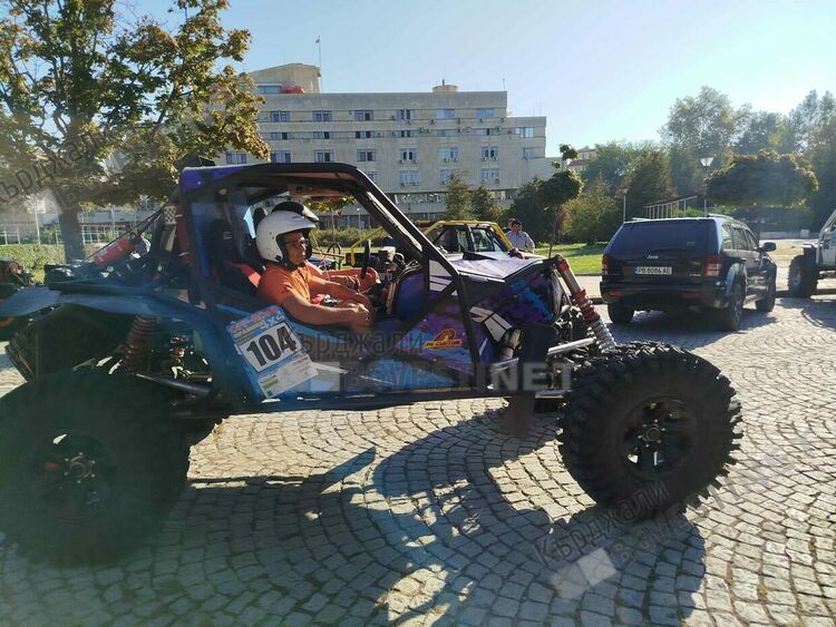 В Кърджали бе даден старт на международното състезание „Офроуд 4x4“