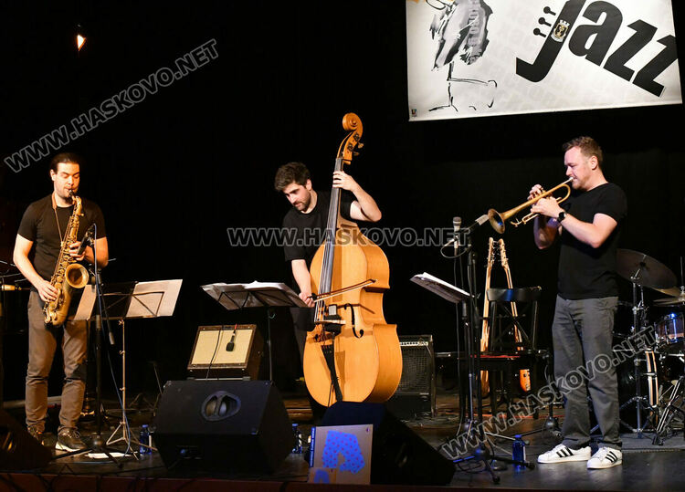 Три групи в поредната вечер на „Хасково джаз“ 