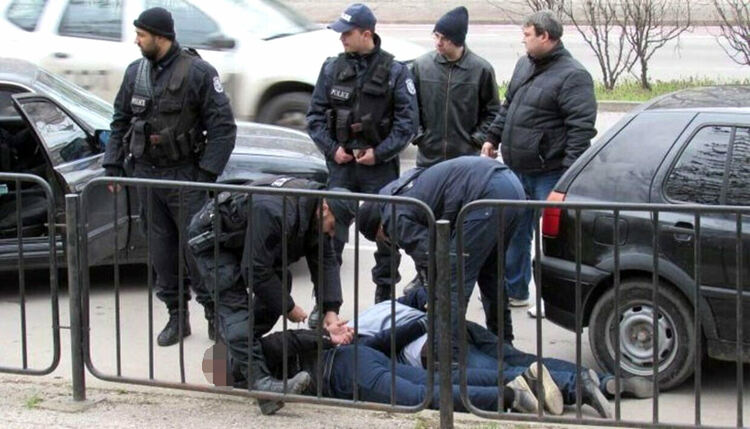 Снимката е архивна и тематична