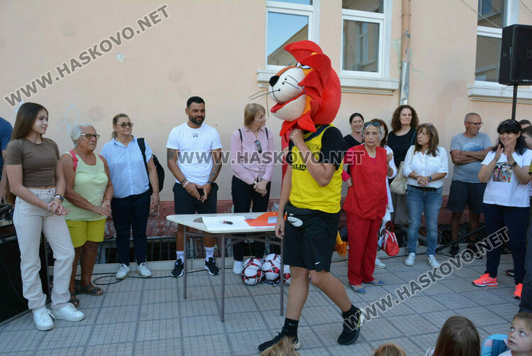 Спортни легенди вдъхновиха децата от СУ „Св. Кл. Охридски“ в Хасково