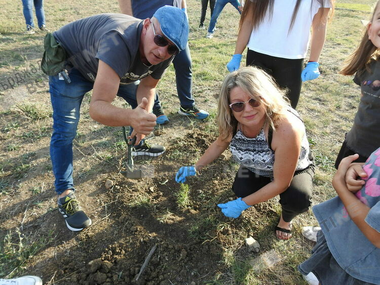 Коалиция ПП-ДБ откри предизборната си кампания в Кърджали,засади гора на Промяната
