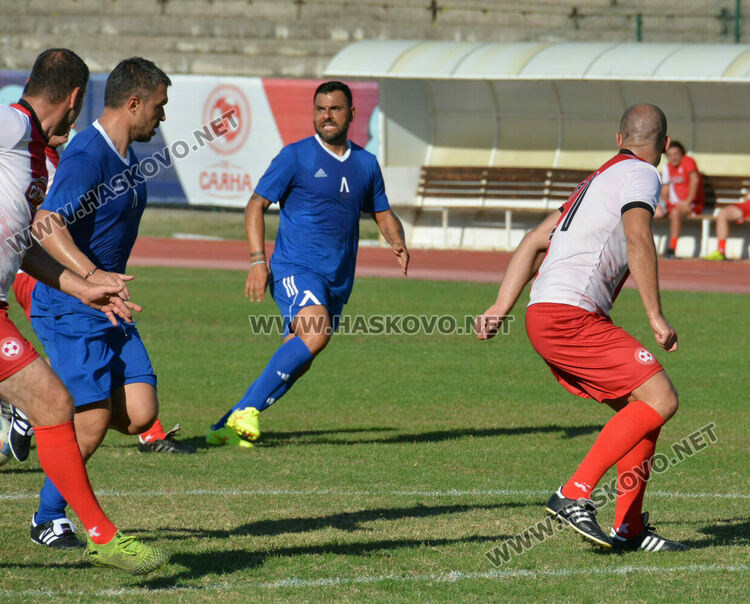 Валери Божинов се превърна в атракция на Ямача. Купата „Сашо Костов“ е синя! 