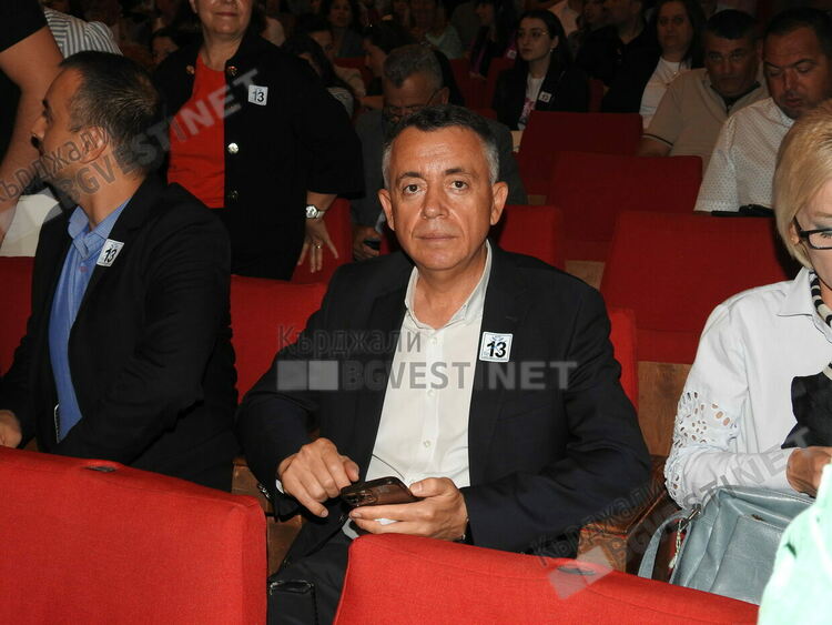 Алианс за права и свободи в Кърджали:Д-р Ахмед  Доган ни даде Родина!