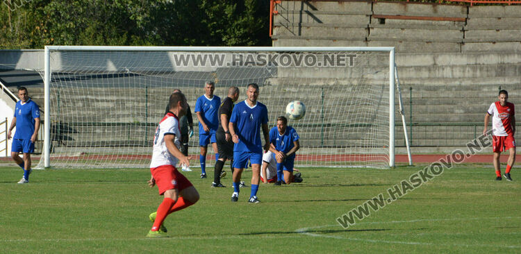 Валери Божинов се превърна в атракция на Ямача. Купата „Сашо Костов“ е синя! 