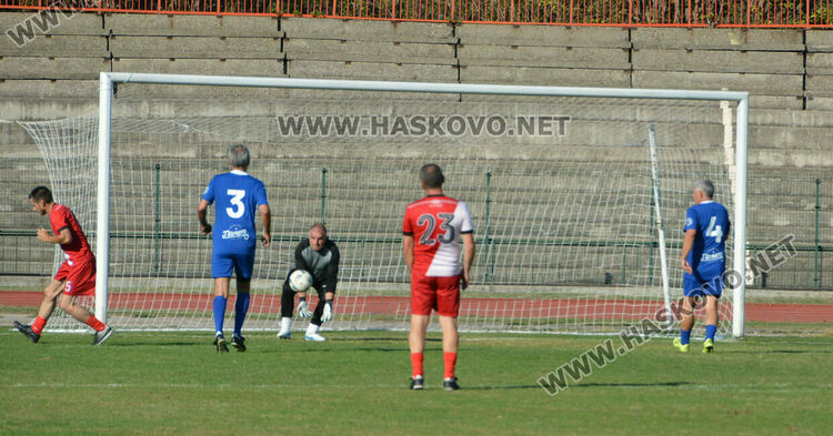 Валери Божинов се превърна в атракция на Ямача. Купата „Сашо Костов“ е синя! 